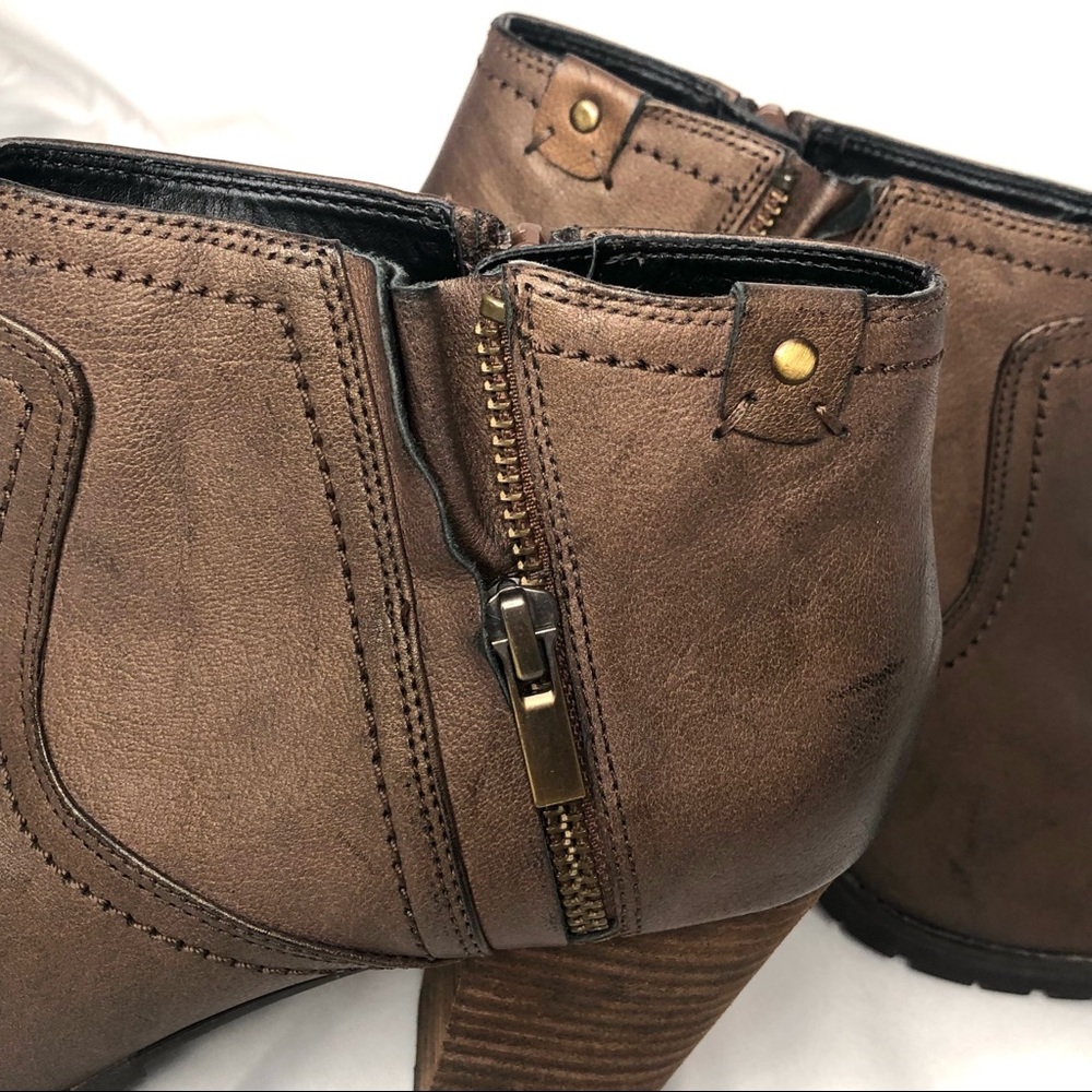 Clarks Brown leather booties Mission Halle Sz 10 M - Picture 10 of 15